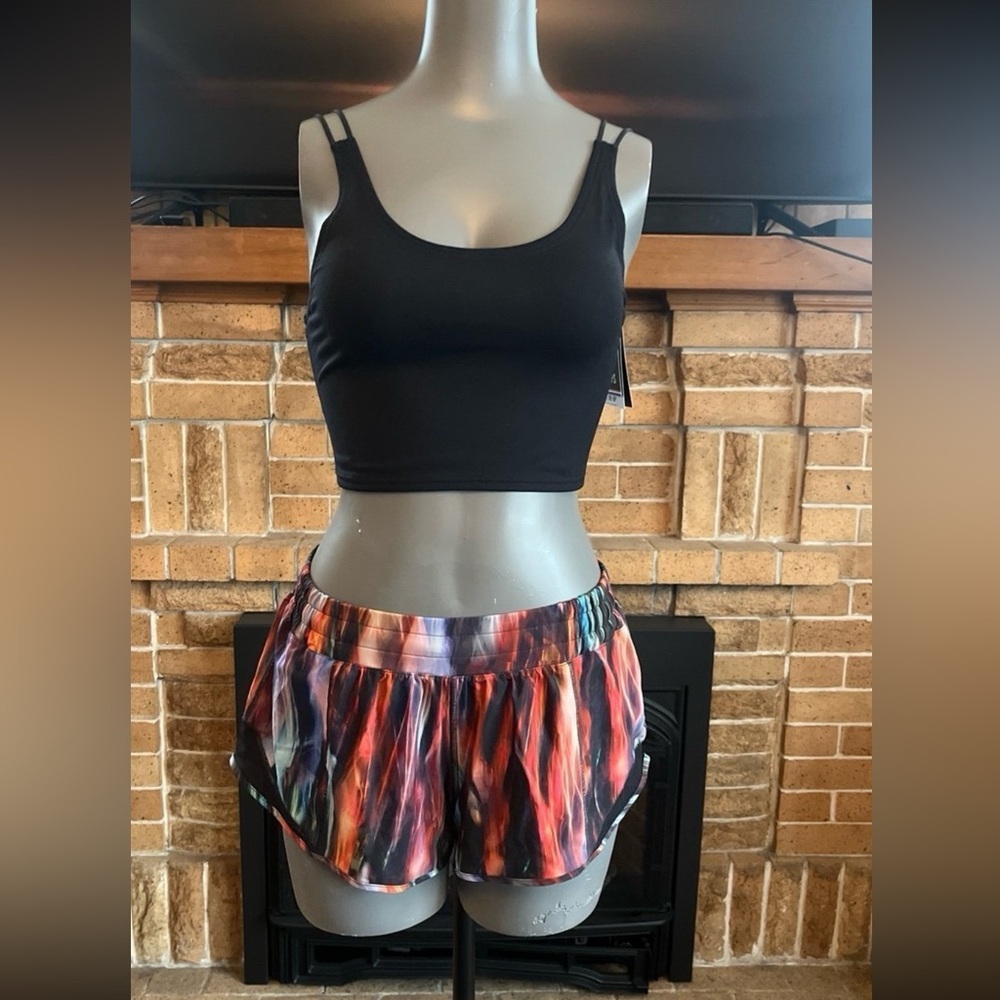 Lululemon Shorts Size 8 Reg